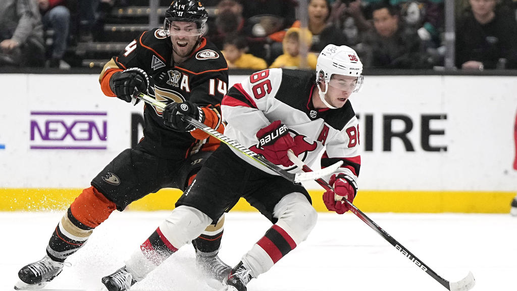 Lukas Dostal stops Jack Hughes' penalty shot with 2.1 seconds left,
Anaheim Ducks defeat New Jersey Devils 4-3