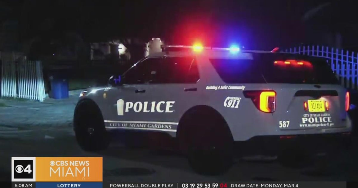 Miami Gardens police seek assailant in triple shooting - CBS Miami