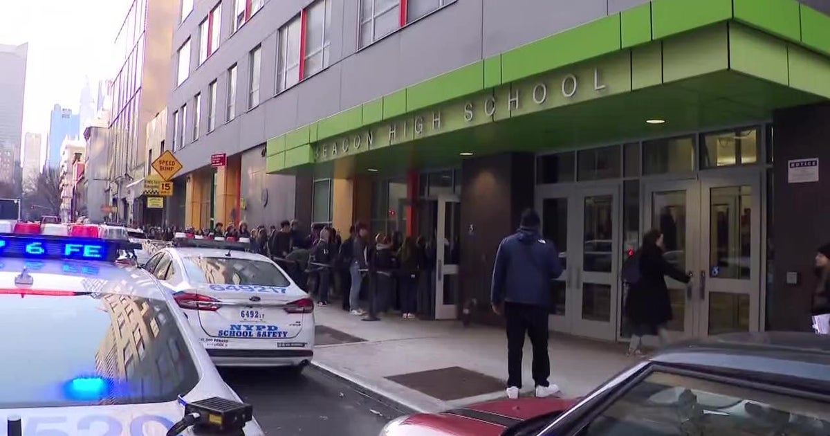 School shooting threat, racist graffiti found in bathroom of the Beacon School in NYC's Hell's Kitchen - Vimarsana News