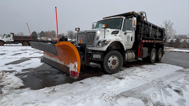 aurora-snowplow.jpg 