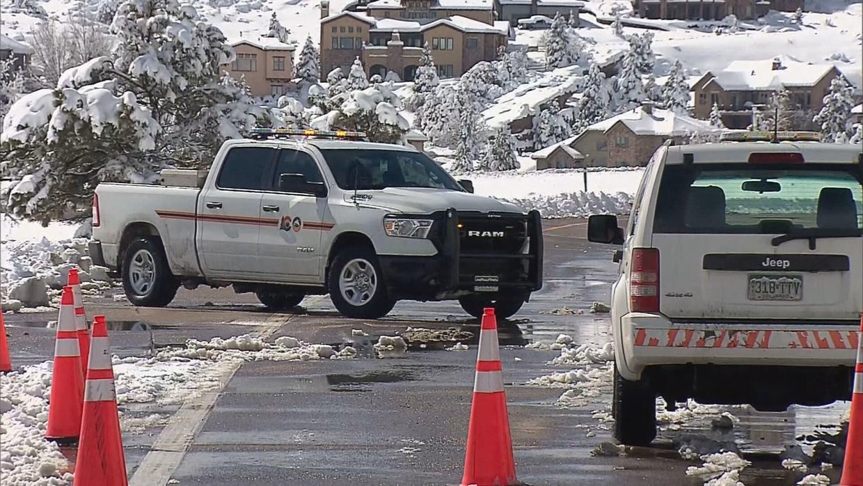 Colorado's Highway 285 reopens after crews remove stuck vehicles, semis