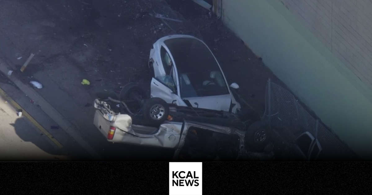 1 dead, 7 injured after violent rollover crash on I-10 Freeway - CBS ...