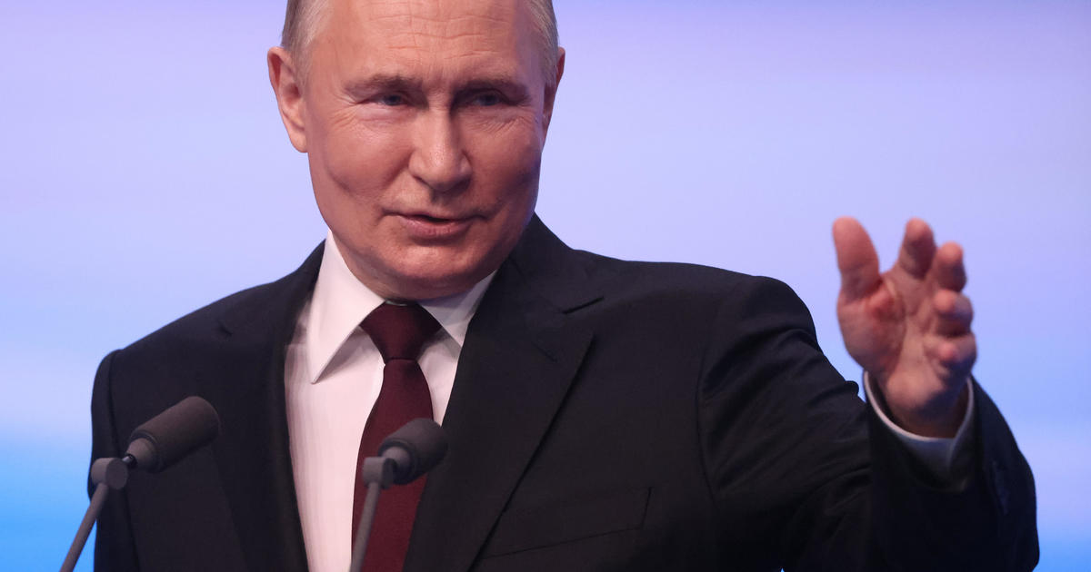 Путин приветства почти окончателната победа на изборите, но гласовете на критиците се чуха въпреки суровото потискане