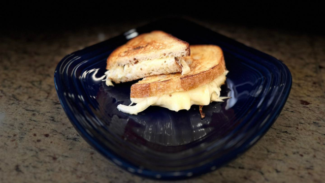 grilled-cheese-rania.png 