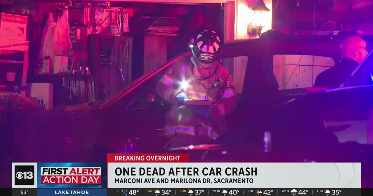 1 dead after crash off Marconi Avenue in Arden Arcade