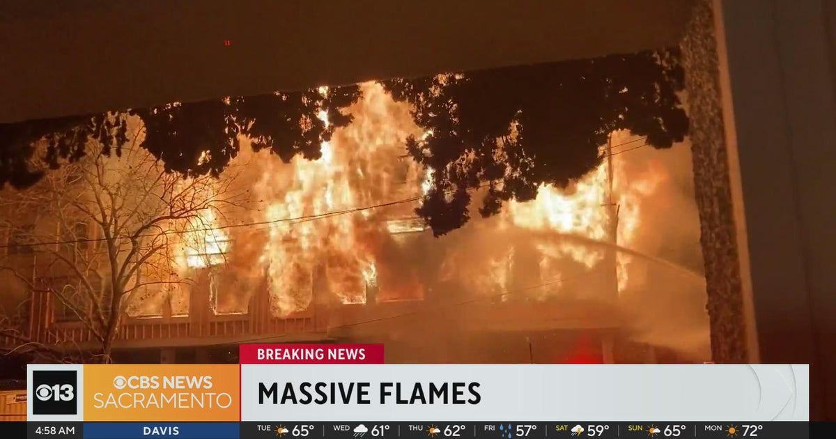 Massive firefight at Sacramento apartment building under construction
