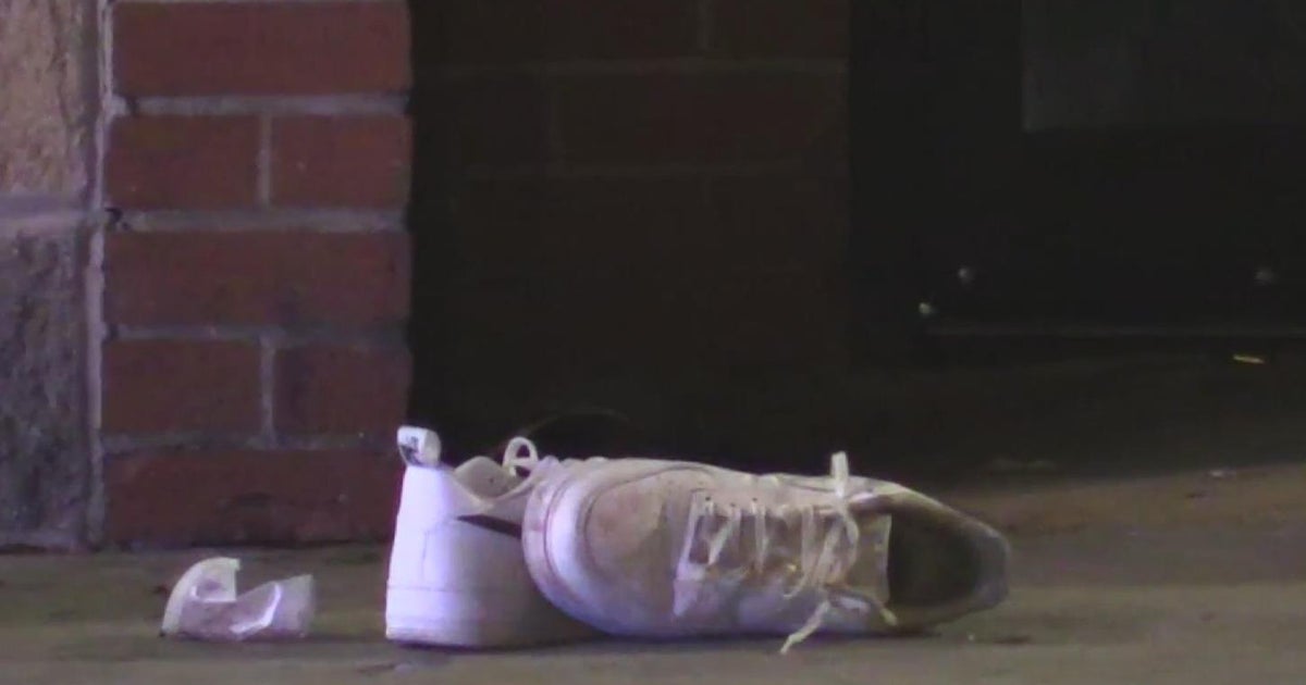 One woman dead in mass shooting on Chicago's West Side - CBS Chicago