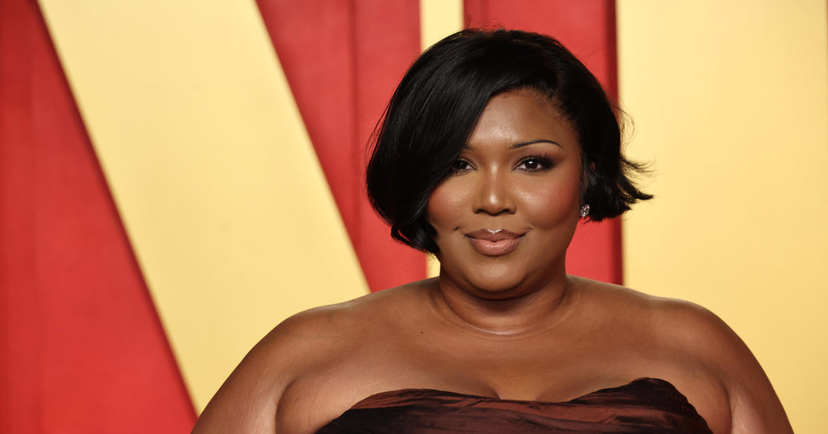 Lizzo says she's not leaving music industry, clarifies "I QUIT" statement
