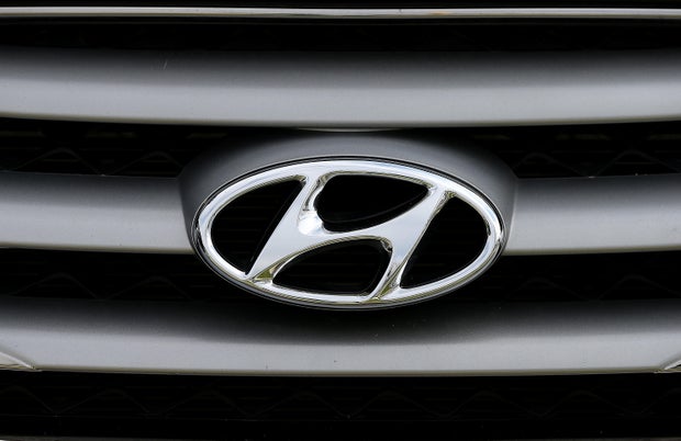 Hyundai, Kia recall 1.9 million vehicles in US for airbag and brake light problems