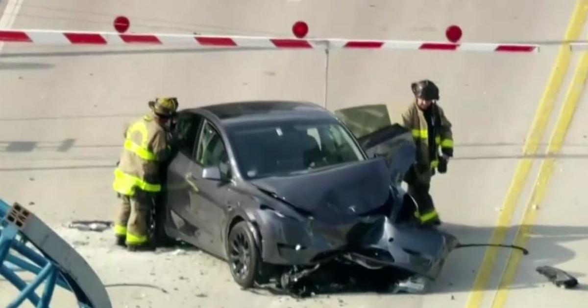 Two persons hurt when crane part crashed into Fort Lauderdale bridge produced from medical center