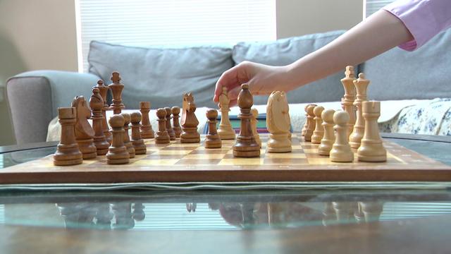 young-chess-champ-pkg-wcco55ri.jpg 