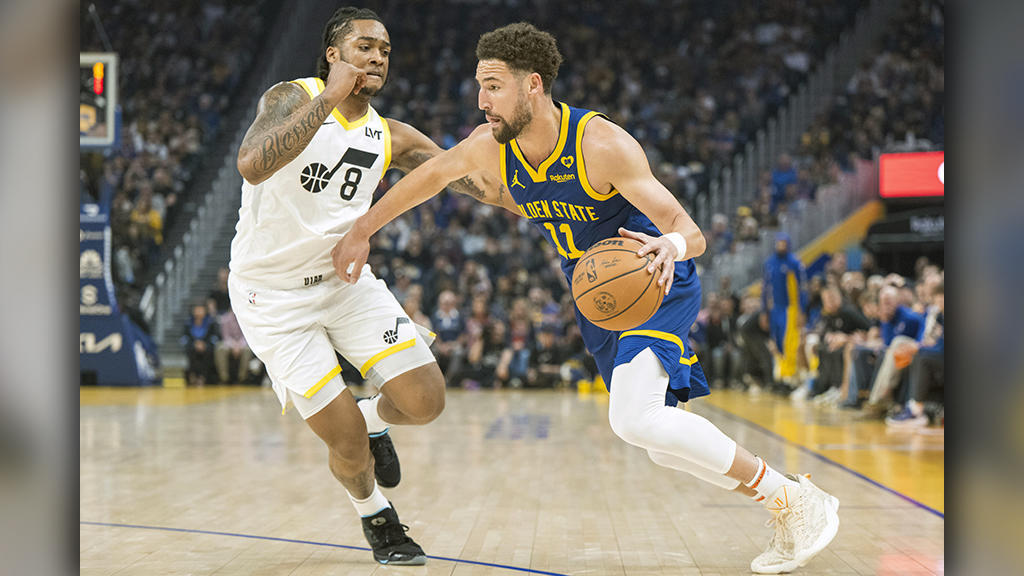Thompson scores 32 points as Curry rests, Warriors beat stumbling Jazz