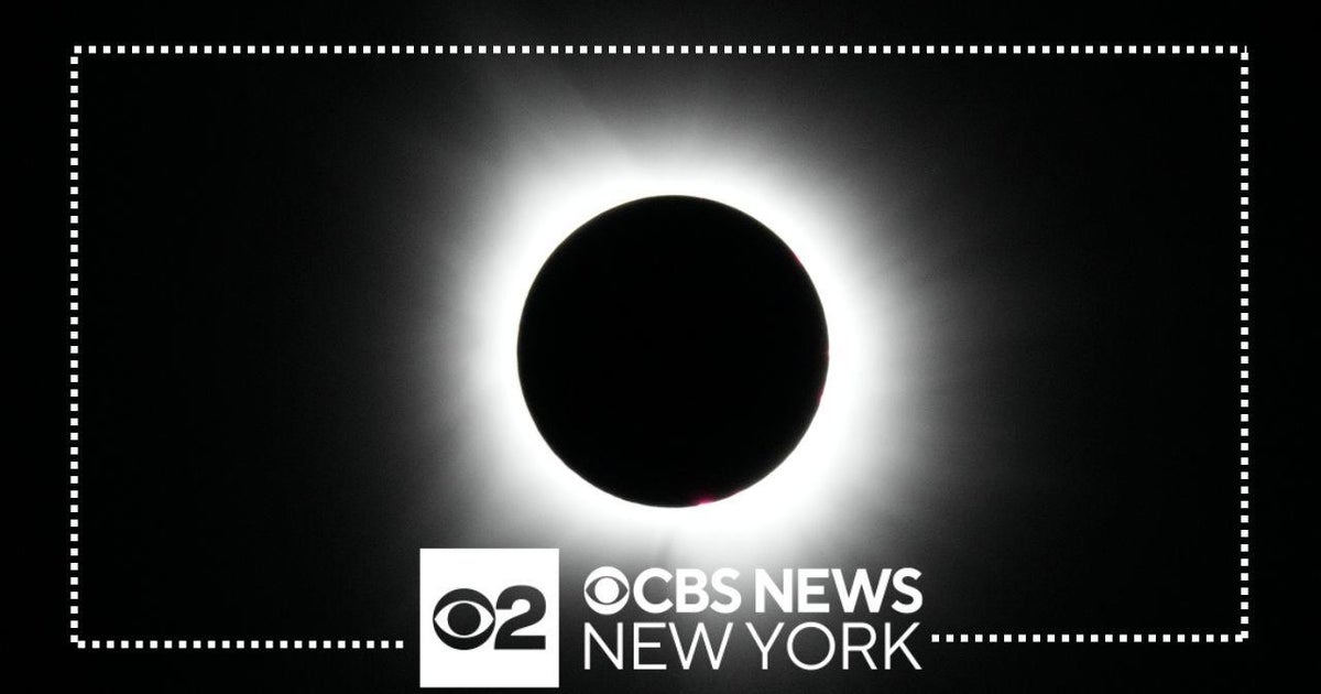 Solar eclipse moment of totality of New York - CBS New York