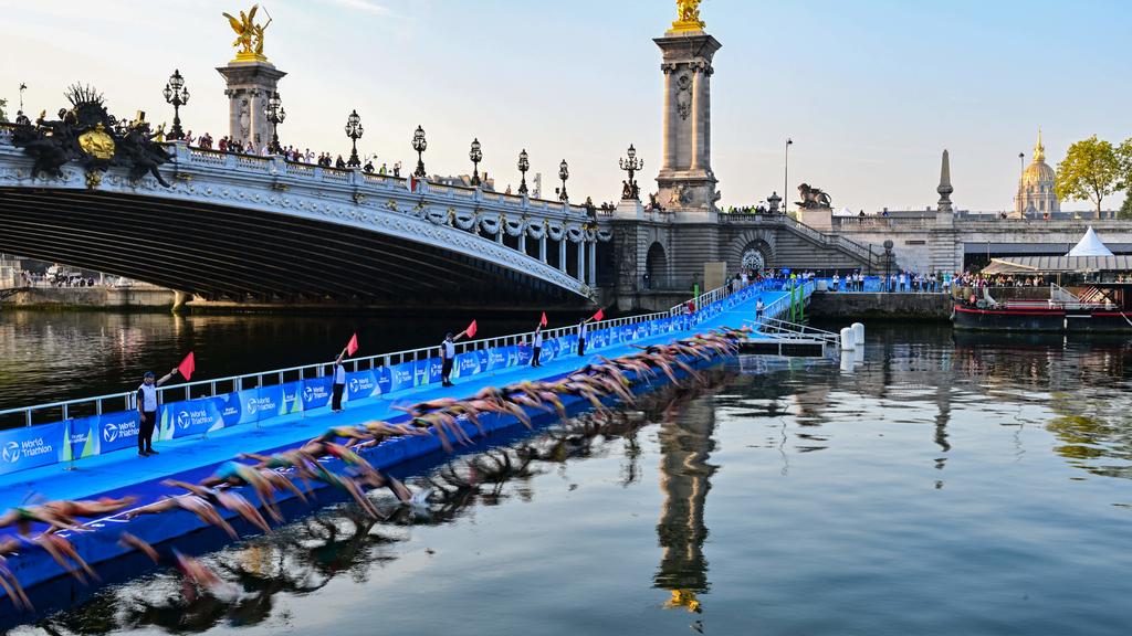 "Alarming levels" of bacteria like E. coli in Paris' Seine river
present a challenge for Olympic swimming events