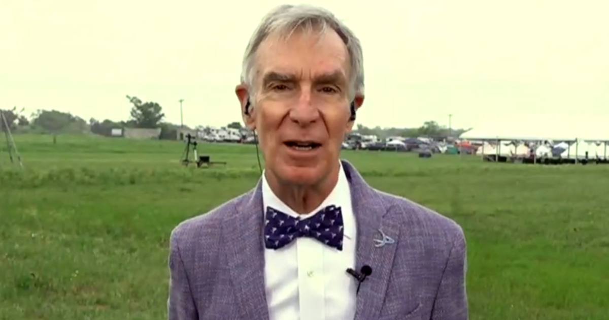 Bill Nye shares tips for eclipse: "Be in the moment"