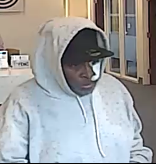 stony-island-bank-robbery-suspect-2.png 