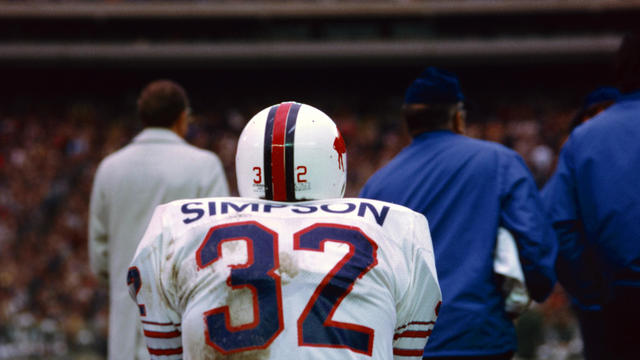 O.J. Simpson sitting on the bench during an NFL football game between the Buffalo Bills and New York Jets at Shea Stadium, November 12, 1972. 