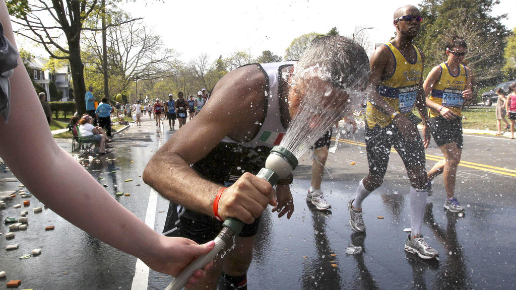 Boston Marathon weather forecast will be warm, but how hot is too hot
to run?