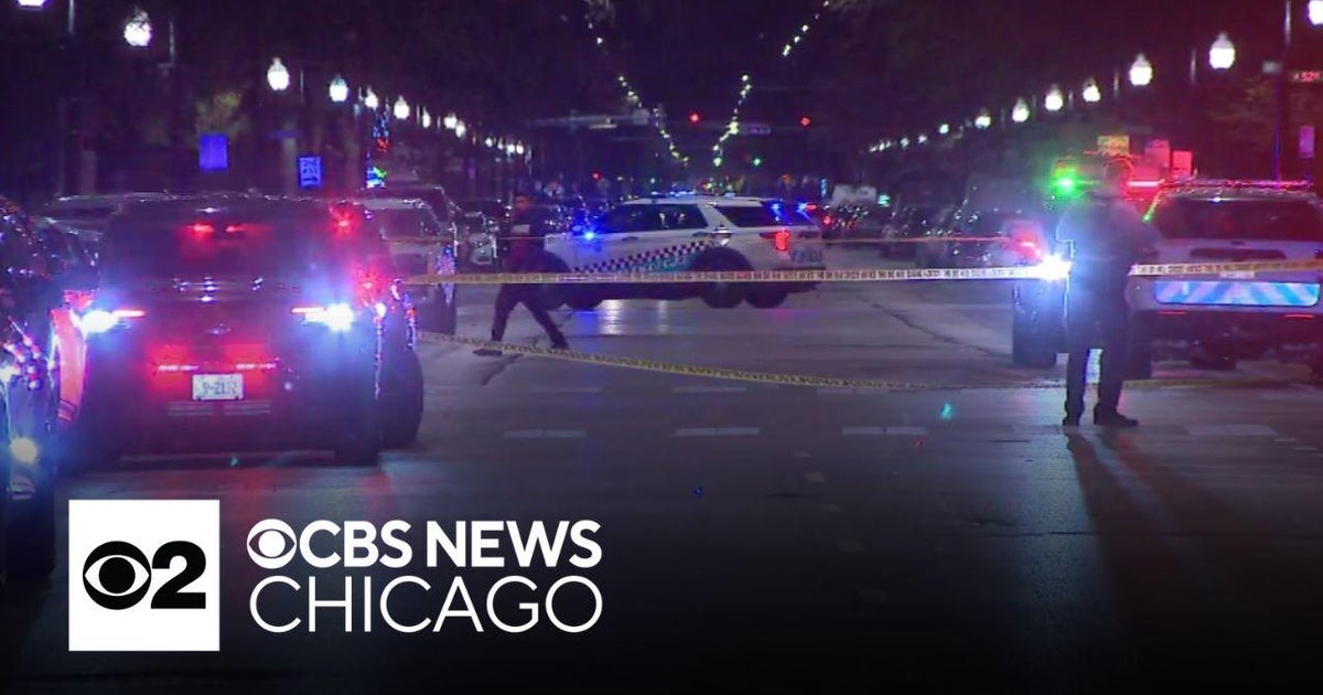 Girl killed, 10 other people wounded in Chicago mass shooting - CBS Chicago