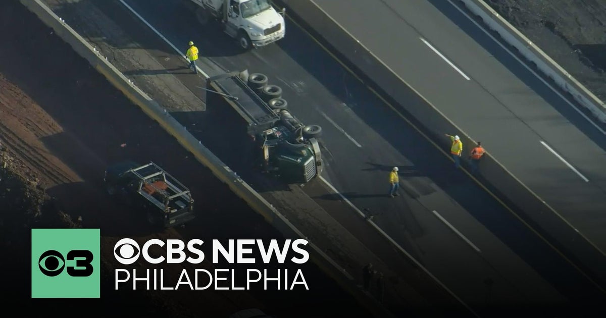 4-car crash closes portion of Pennsylvania Turnpike near Quakertown 4-car crash closes portion of Pennsylvania Turnpike near Quakertown
