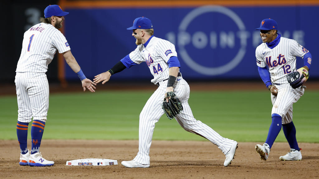 Mets rally in 7th, score go-ahead run on a balk for victory over
Pirates