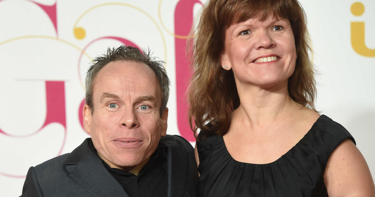 "Harry Potter" actor Warwick Davis mourns death of his wife, who appeared with him in franchise's final film