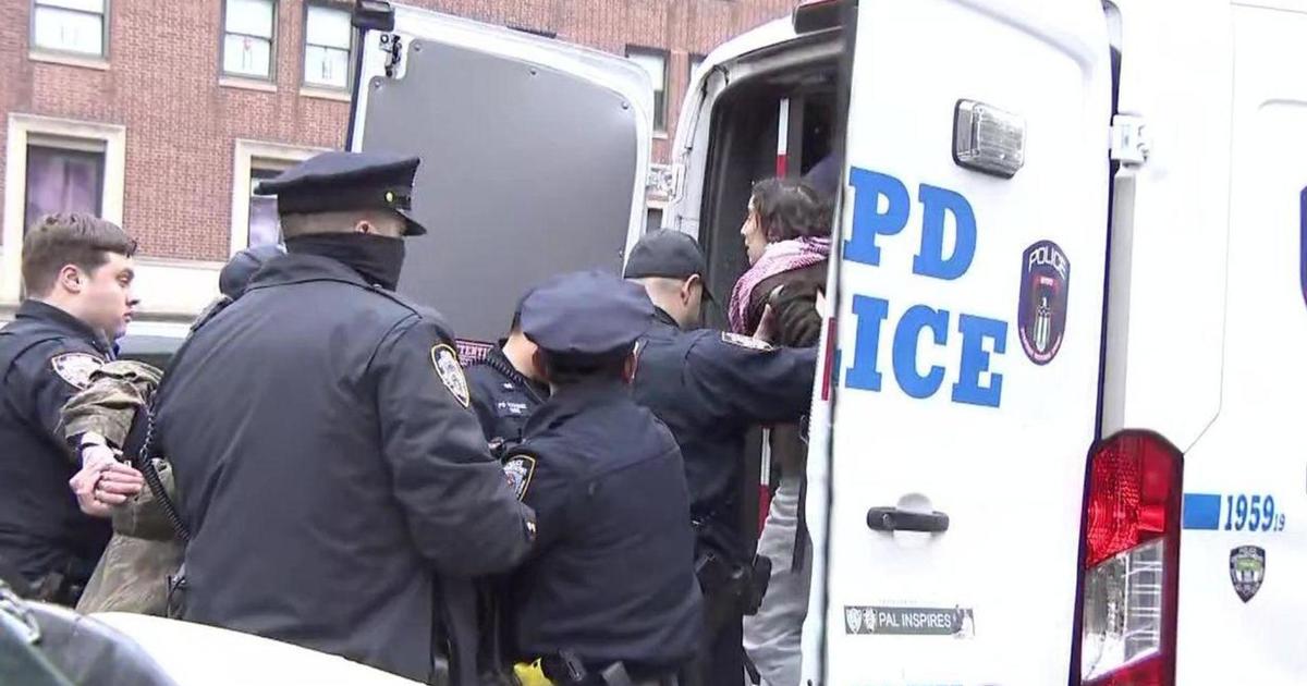 Police arrest pro-Palestinian protesters at Columbia University