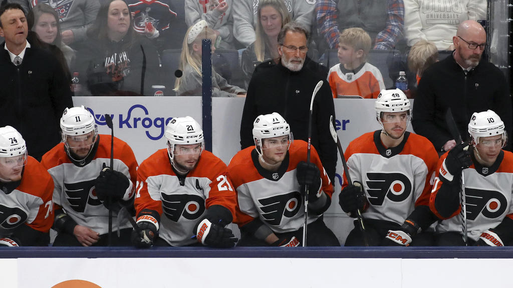 John Tortorella says he failed to get Flyers to 'close the deal' in
wake of late-season collapse
