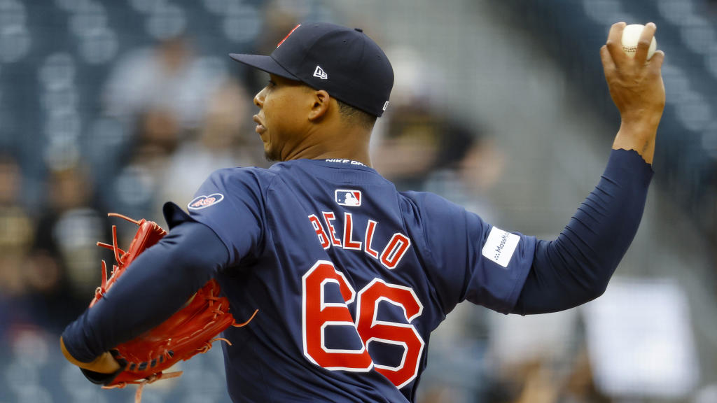 Brayan Bello lands on 15-day IL with lat tightness as hits keep coming
to Red Sox rotation