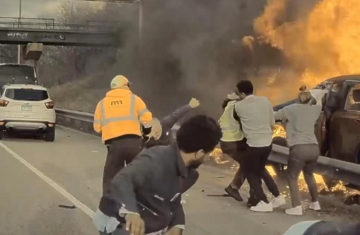 Video shows good Samaritans rescuing driver from burning car in St ...