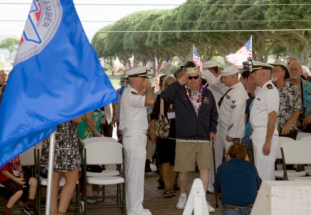 USS Arizona Reunion Association Holds Wreath Laying Ceremony During 75th Commemoration of the Attack on Pearl Harbor