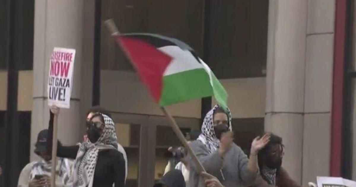 Protests supporting Palestine break out at NYU’s Stern School of Business
