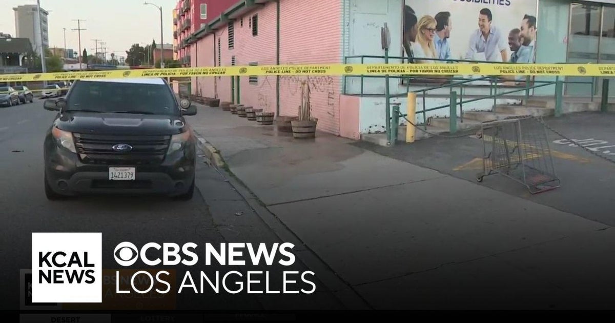 Security guard stabbed in Koreatown - CBS Los Angeles
