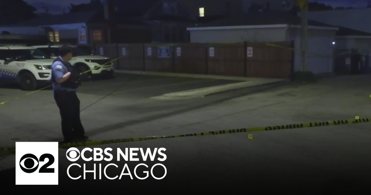 Man shot, seriously injured on Chicago's Northwest Side - CBS Chicago