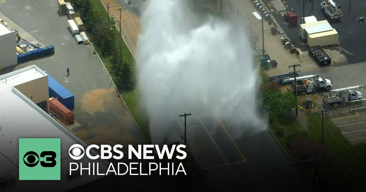 Water gushes into air after truck strikes fire hydrant on Pennsylvania street – CBS Philly