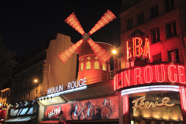 Moulin Rouge - Figure 2
