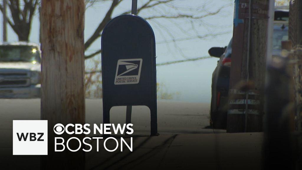 Thief attempts to rob three mail carriers targeted in Dorchester,
Everett for master keys