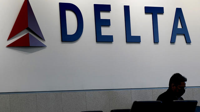 Delta Emergency Slide 