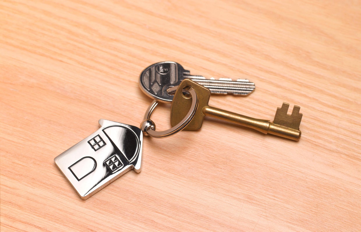New home, house keys on desk 