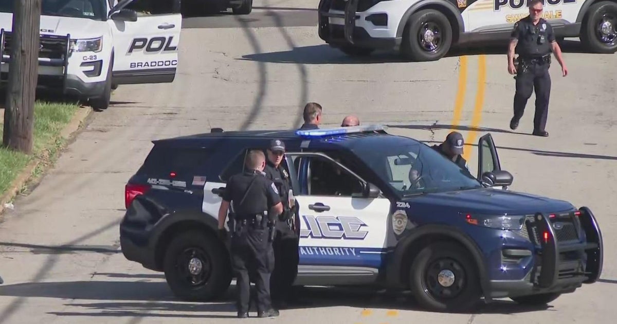 Shooting in Pittsburgh area leads to police standoff - CBS Pittsburgh