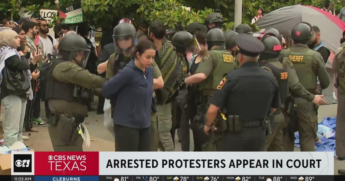 UT Dallas protesters appear in court after trespassing arrests - CBS Texas