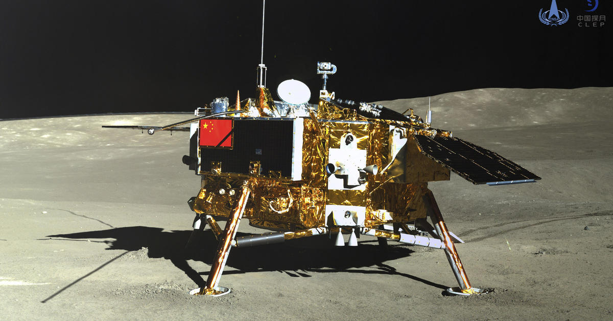 Китай изстреля лунна сонда, за да вземе проби от обратната страна на Луната, докато „космическата надпревара“ със САЩ се засилва