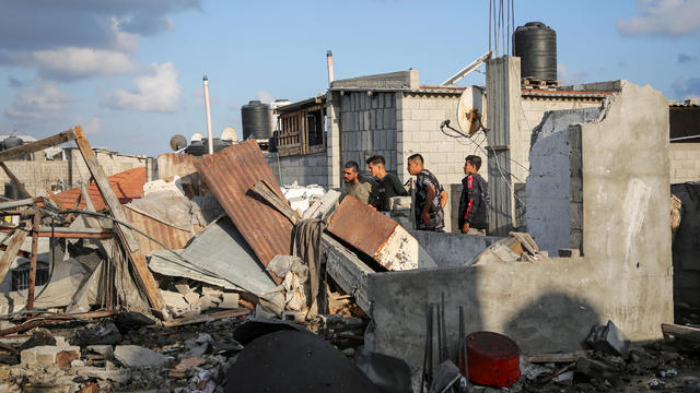 Aftermath of an Israeli strike on a house in Rafah 