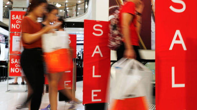 Bargain Hunters Flock To Boxing Day Sales In Sydney 