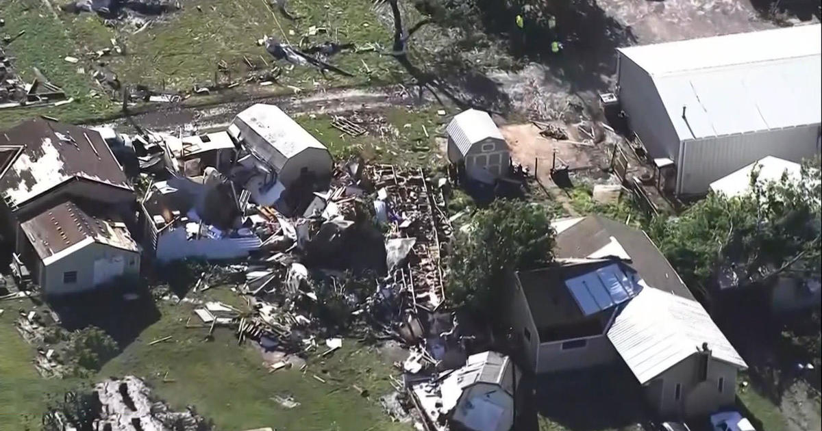 Eye Opener: Violent storms slam the Midwest, with tornadoes hitting Michigan town