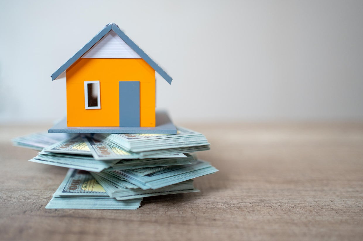 How to choose the right HELOC when rates are high - CBS News