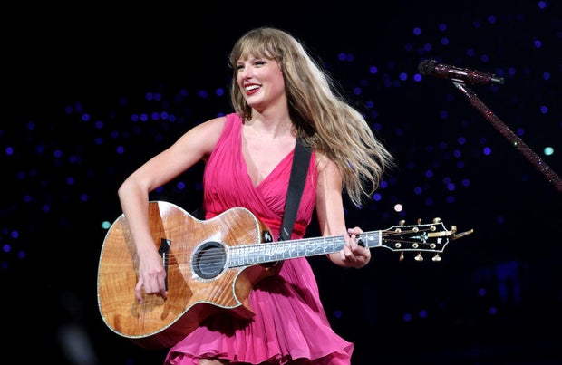 Taylor Swift | The Eras Tour - Paris, France