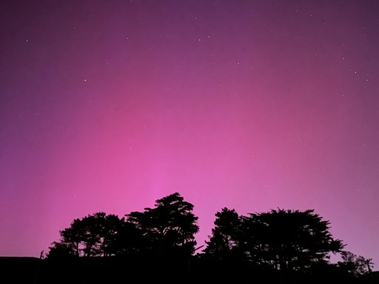 rodeo-beach-aurora-borealis.jpg 