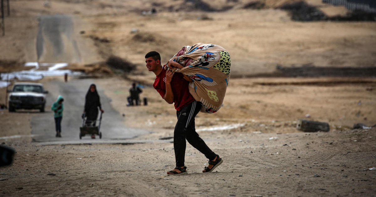 Жителите на Газа бягат от Рафа, докато Израел прокарва войната си с Хамас - а САЩ и други настояват за край на играта