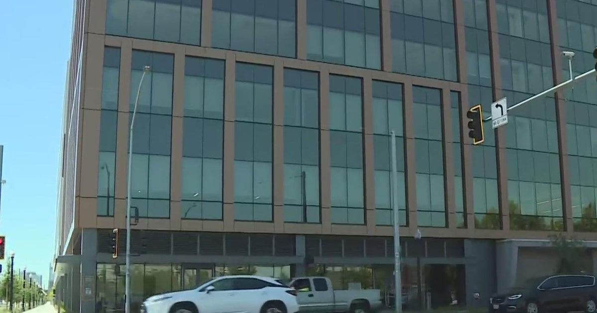 Massive new state worker complex in Sacramento has move-in day